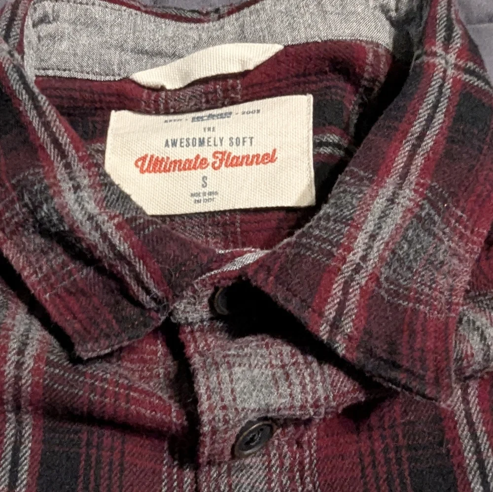 🔥🔥 Bundle Alert 3 URBAN PIPELINE Men's Sz Sm button down Plaid Flannel Shirts